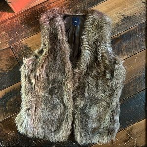 Gap Faux Fur Vest | women’s medium